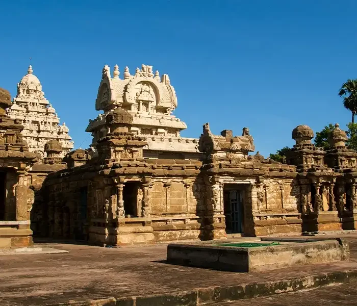 Kanchipuram – Temple Architecture & Iconic Silk Weaves